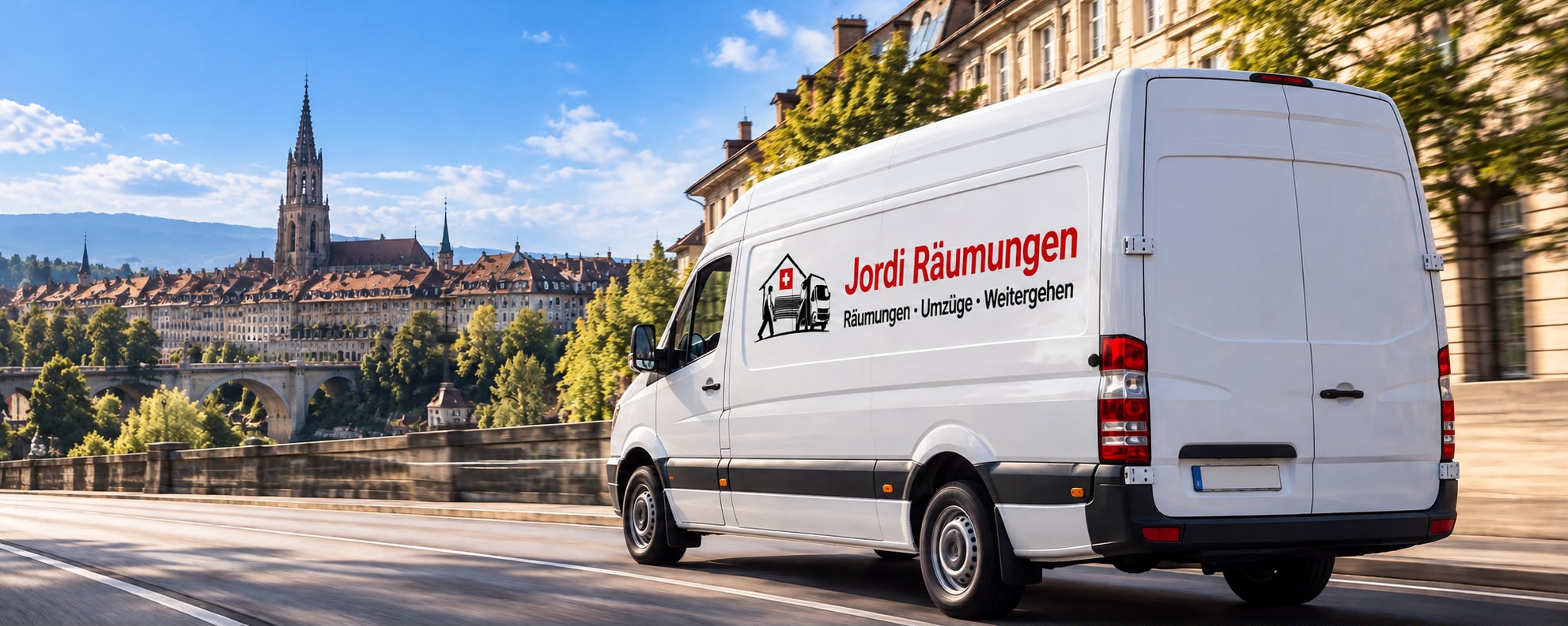 Der weisse Transporter von Jordi Räumungen unterwegs im Auftrag
